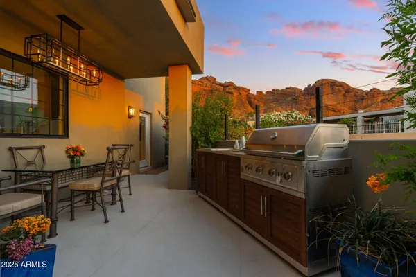 $3,275,000 | 5905 North Echo Canyon Lane, Phoenix, AZ 85018