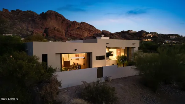 $3,275,000 | 5905 North Echo Canyon Lane, Phoenix, AZ 85018
