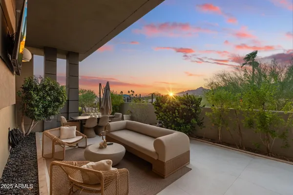 $3,275,000 | 5905 North Echo Canyon Lane, Phoenix, AZ 85018