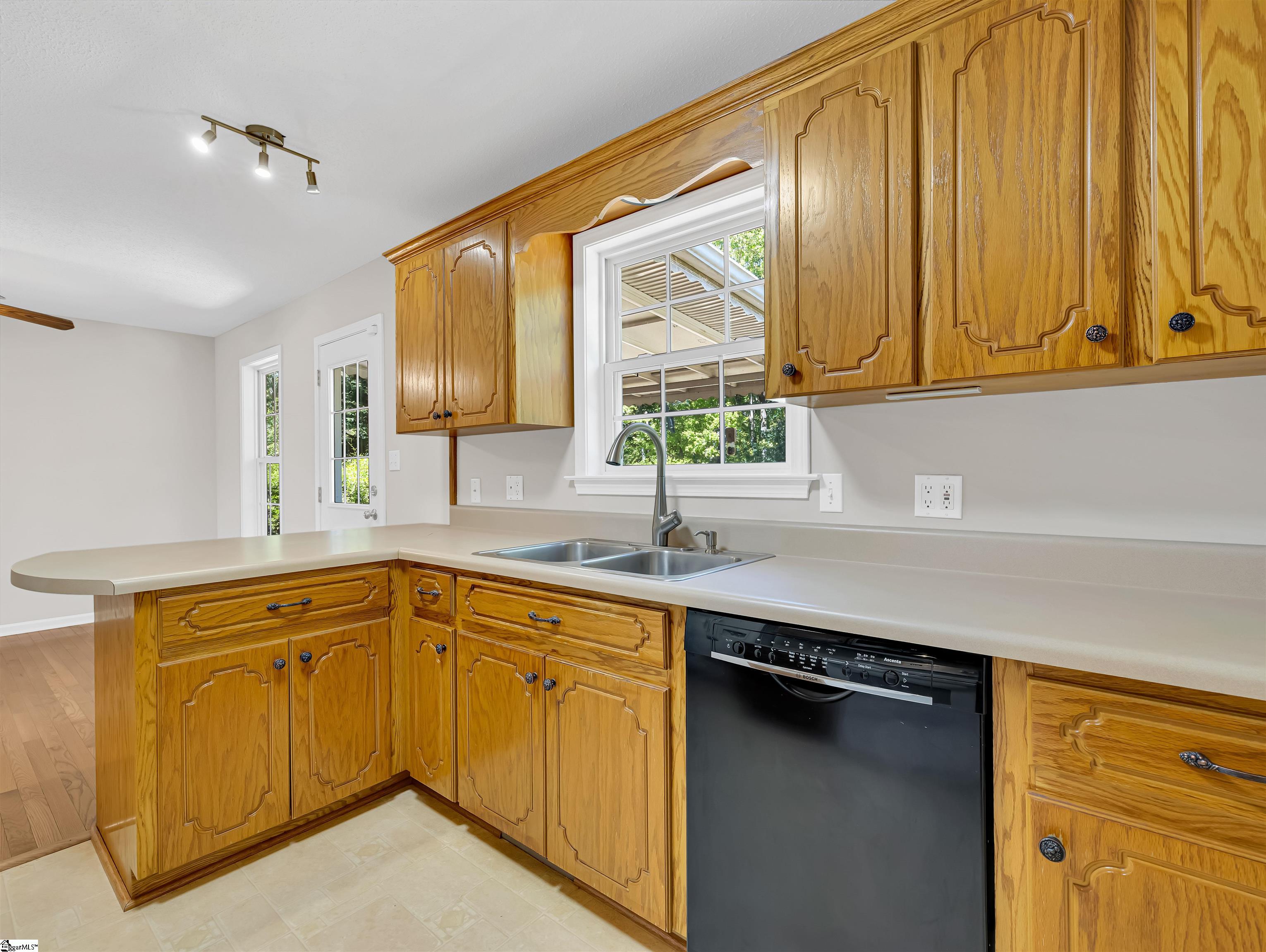1249 Melvin Hill Road Campobello, SC 29322 - Photo 20 of 36