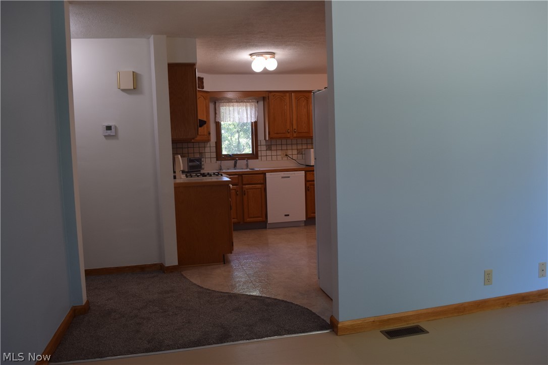 5040 2nd Street Northwest Canton, OH 44708 - Photo 7 of 45 Professionally installed carpet
