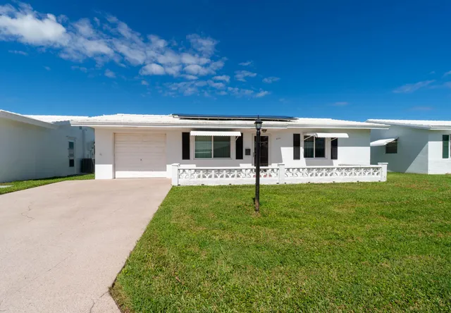 $2,200 | 2391 Southwest 13th Terrace, Boynton Beach, FL 33426