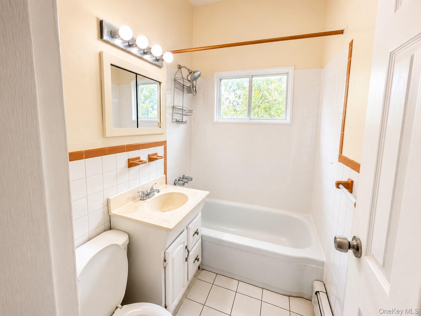 265 North Newbridge Road, Unit 2C Levittown, NY 11756 - Photo 6 of 6
