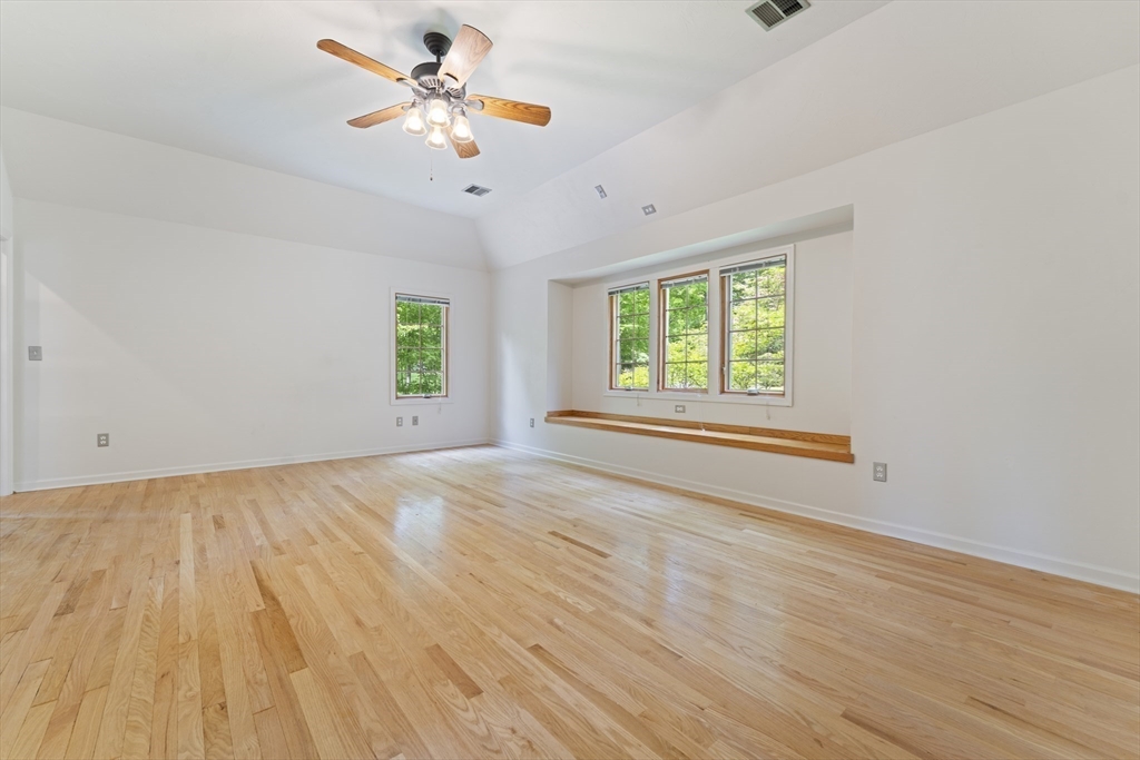 28 Vincent Road Mendon, MA 01756 - Photo 17 of 42