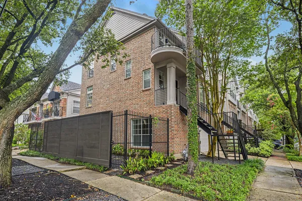 $675,000 | 1925 Haddon Street, Houston, TX 77019