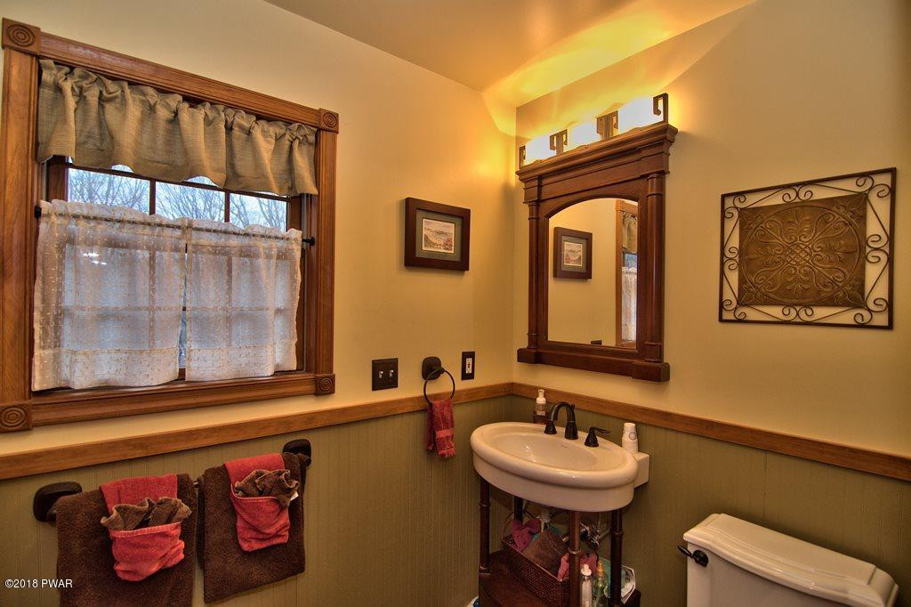 422 Boneridge Road Hawley, PA 18428 - Photo 18 of 69