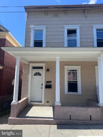 $1,150 | 620 Fairview Avenue, Cumberland, MD 21502