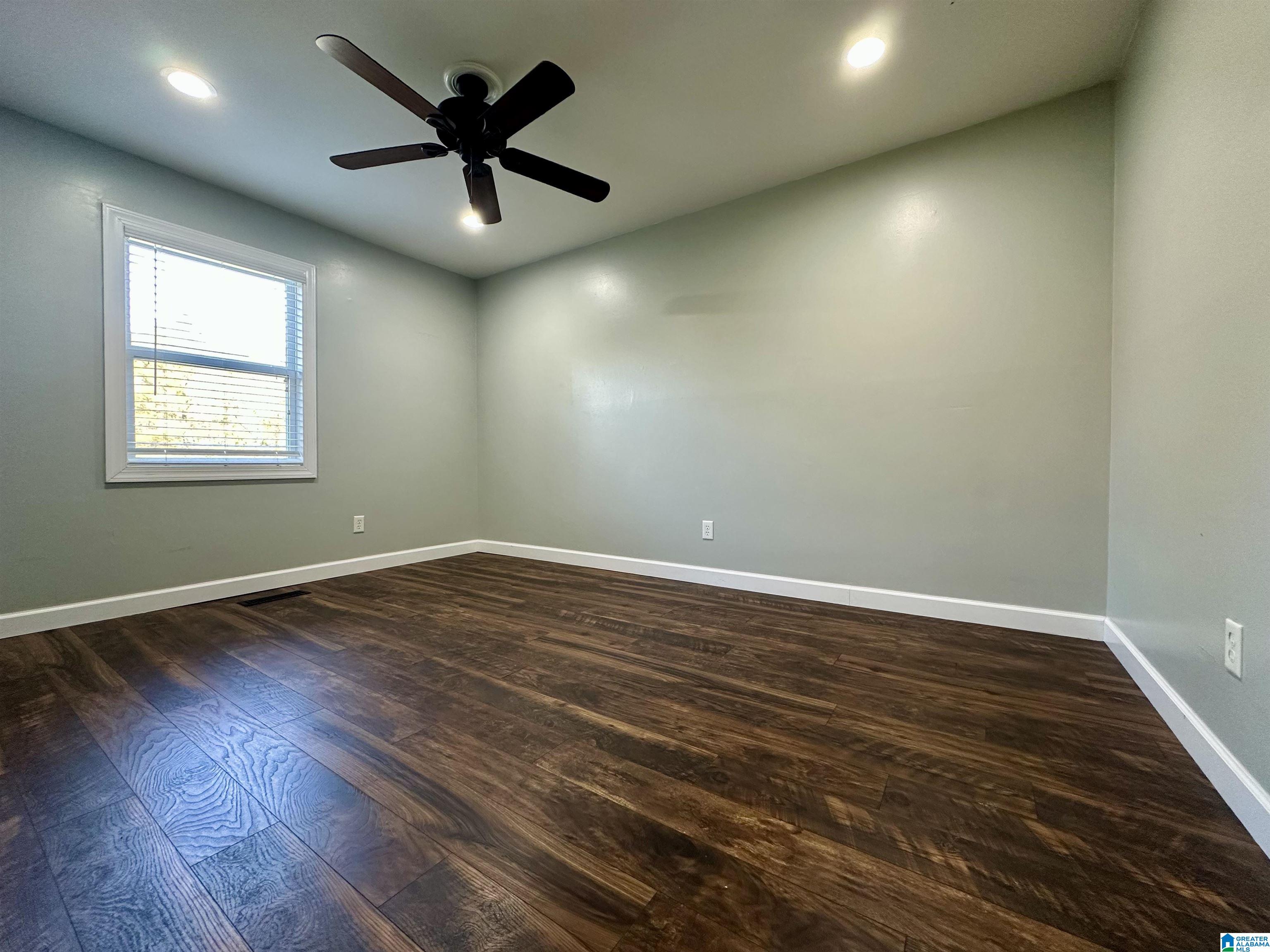 312 Dale Drive Alabaster, AL 35007 - Photo 5 of 18