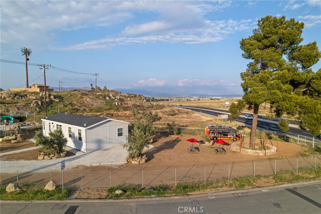 26220 Calvert Avenue Hemet, CA 92545 - Photo 11 of 69