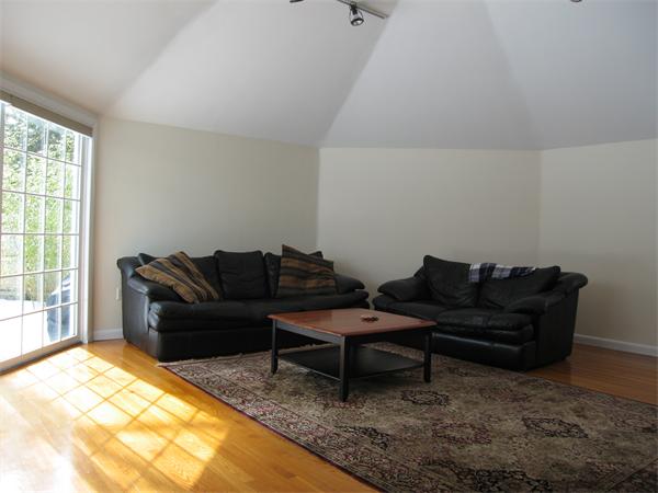 33 Roslyn Road Newton, MA 02468 - Photo 15 of 28
