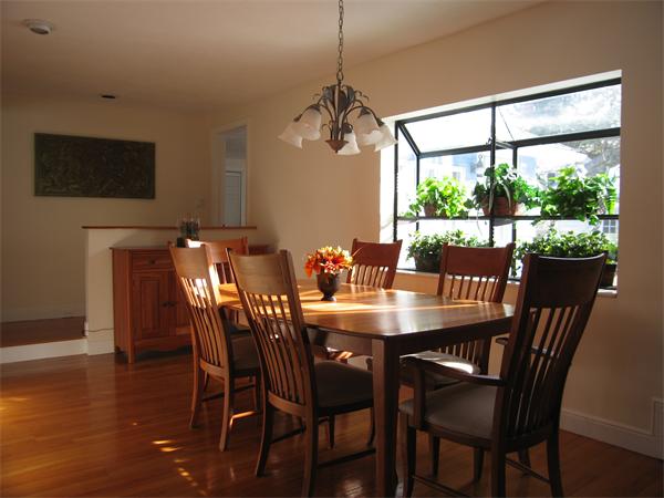 33 Roslyn Road Newton, MA 02468 - Photo 9 of 28