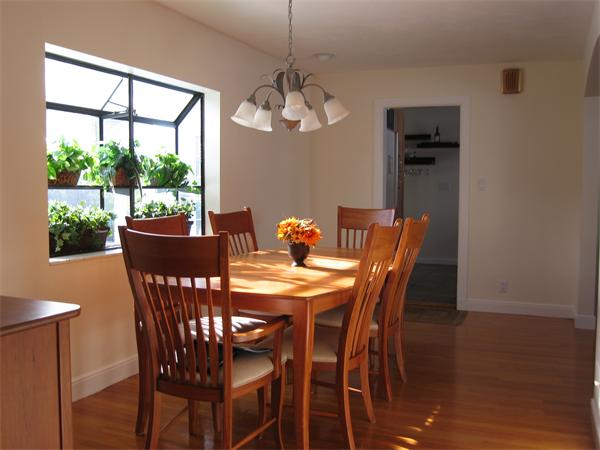 33 Roslyn Road Newton, MA 02468 - Photo 10 of 28