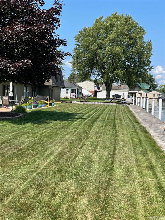 46070 Edgewater Street Chesterfield, MI 48047 - Photo 10 of 65