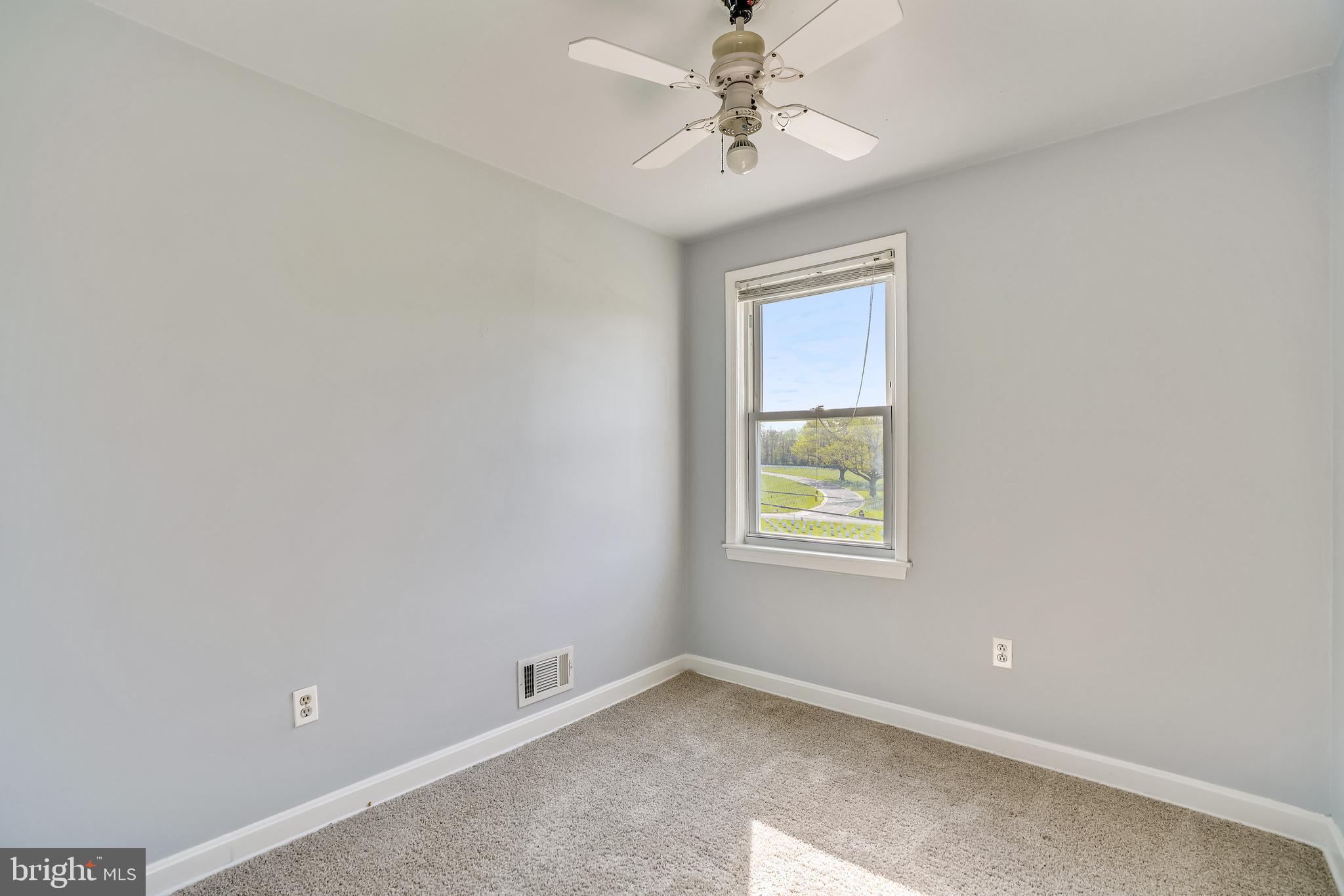 133 Garden Ridge Road Catonsville, MD 21228 - Photo 17 of 30