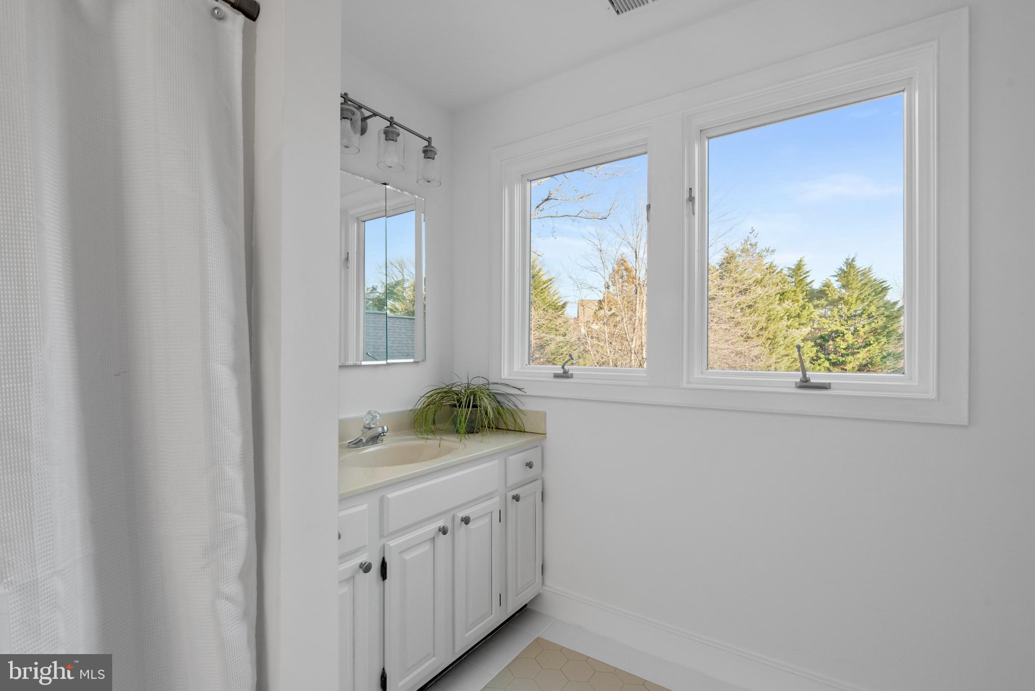 3438 Hidden River View Road Annapolis, MD 21403 - Photo 48 of 66 Gallery Image 48