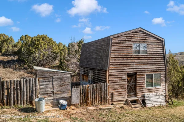 $775,000 | 3692 County Road 7, Craig, CO 81625