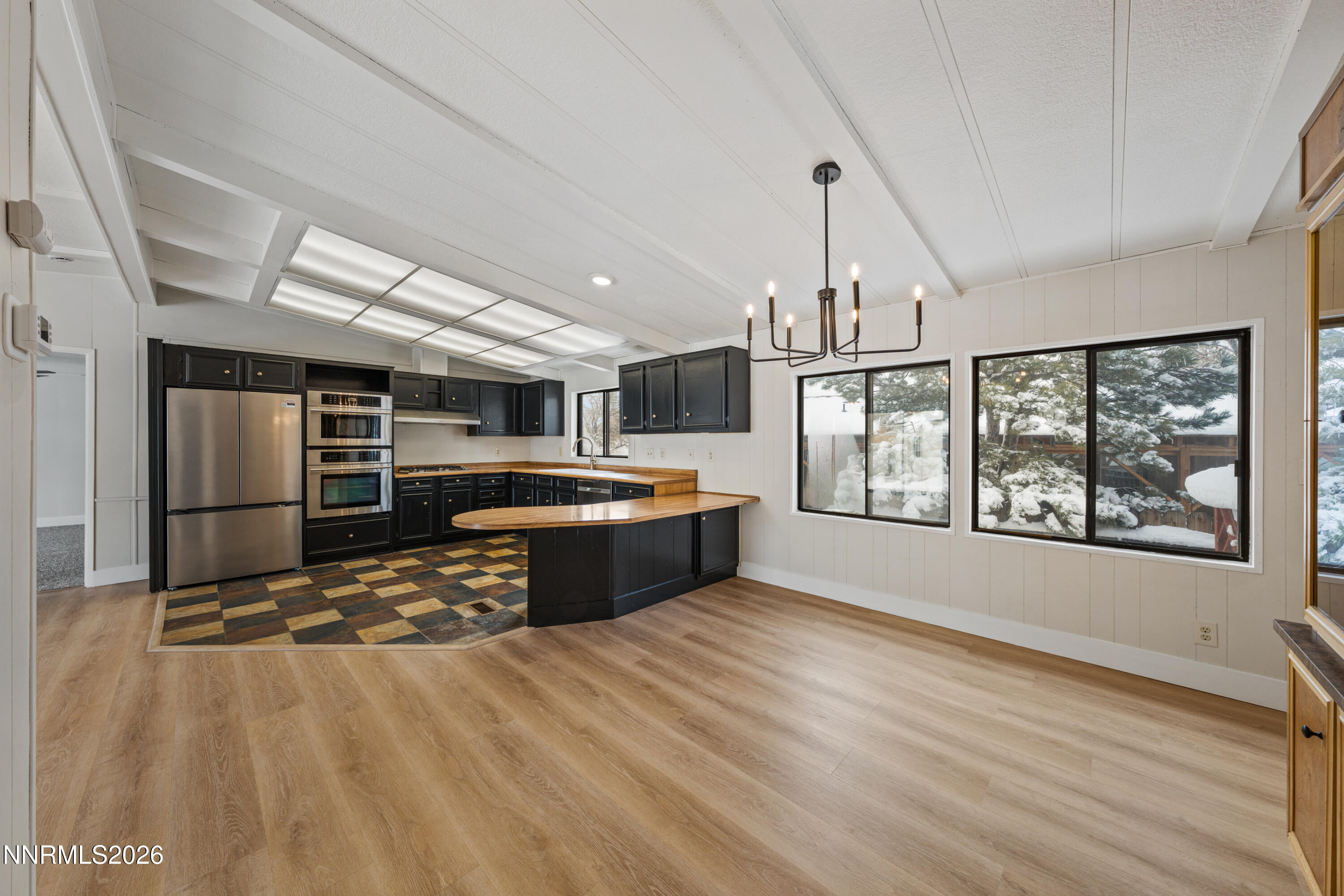 16370 Enargite Circle Reno, NV 89521 - Photo 6 of 31 A7V07348