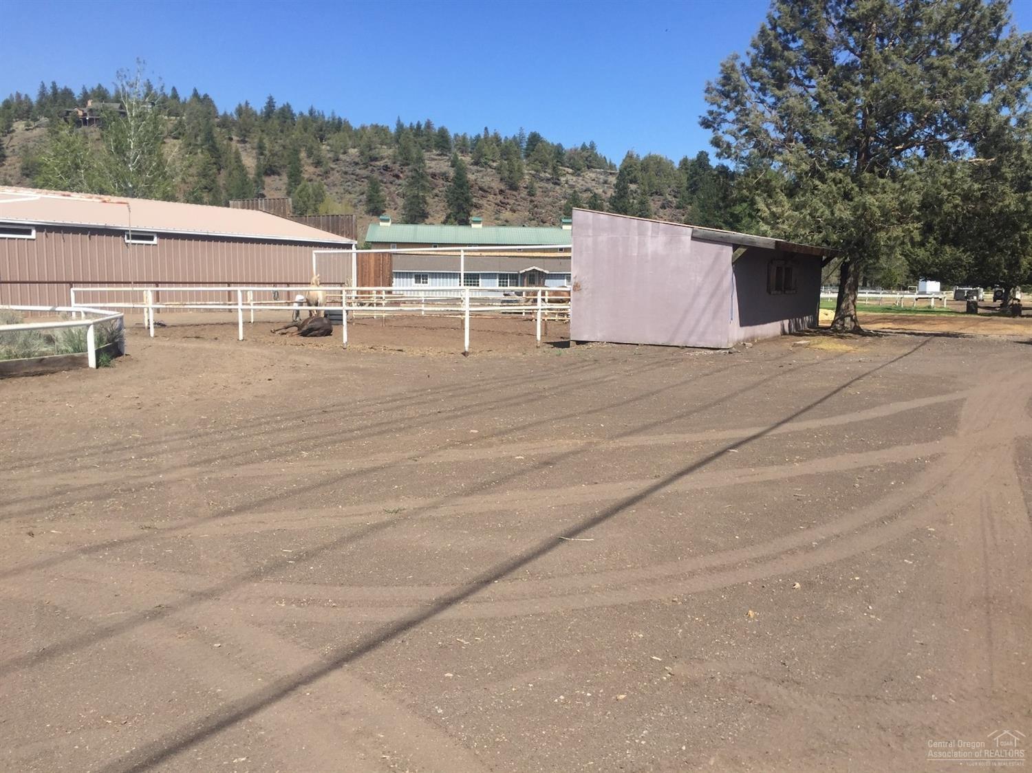 16075 Perit Huntington Road Sisters, OR 97759 - Photo 13 of 24 Numerous Corral Spaces.