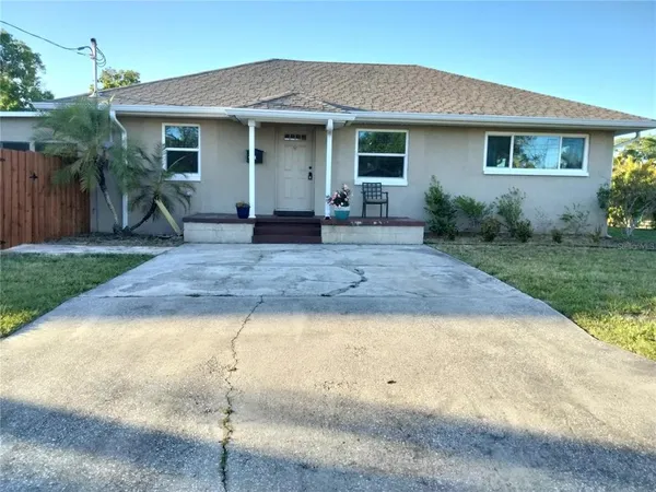 $2,850 | 351 Davenport Avenue Northeast, St. Petersburg, FL 33702