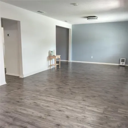 $2,850 | 351 Davenport Avenue Northeast, St. Petersburg, FL 33702