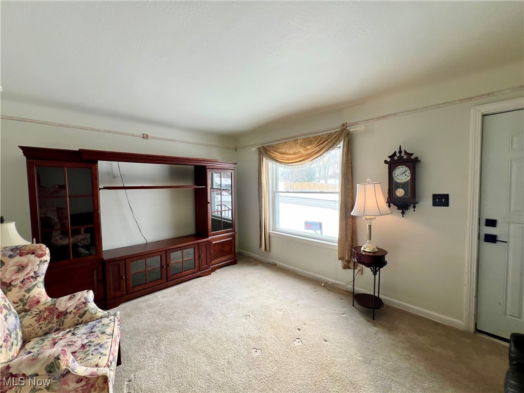 1935 Rockefeller Road Wickliffe, OH 44092 - Photo 12 of 17 Gallery Image 12