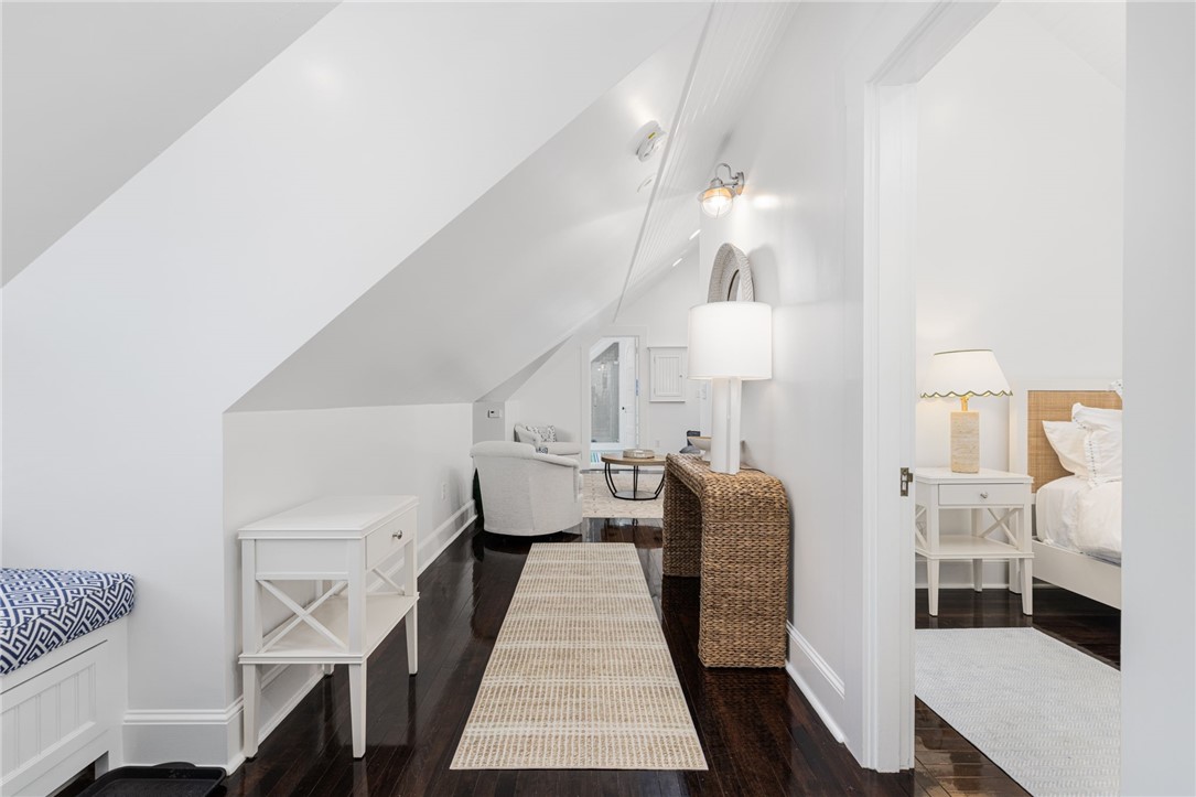 8 Brenton Road, Unit 3 Newport, RI 02840 - Photo 1 of 21