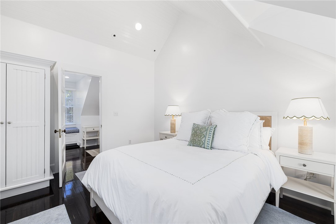 8 Brenton Road, Unit 3 Newport, RI 02840 - Photo 5 of 21