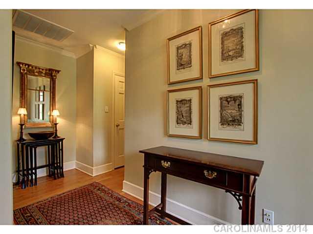 1457 Ferncliff Road Charlotte, NC 28211 - Photo 2 of 16