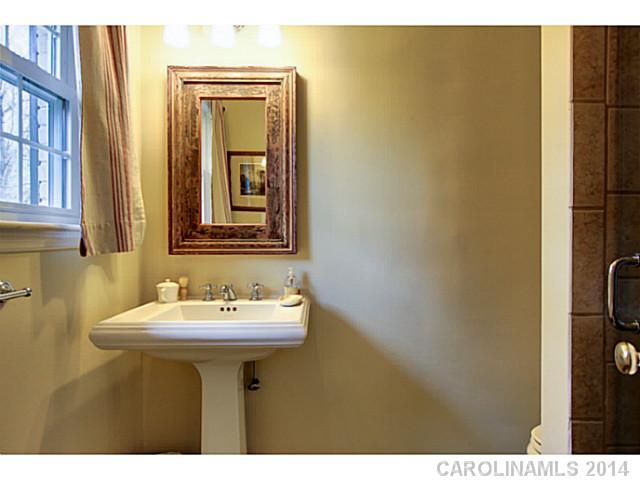 1457 Ferncliff Road Charlotte, NC 28211 - Photo 14 of 16