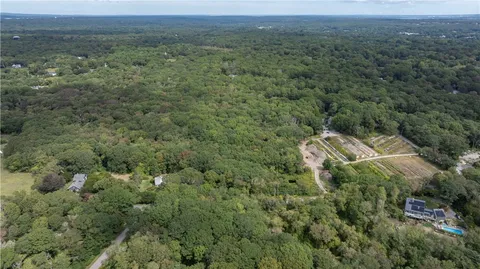 $1,975,000 | 47 Tuckertown Road, South Kingstown, RI 02879