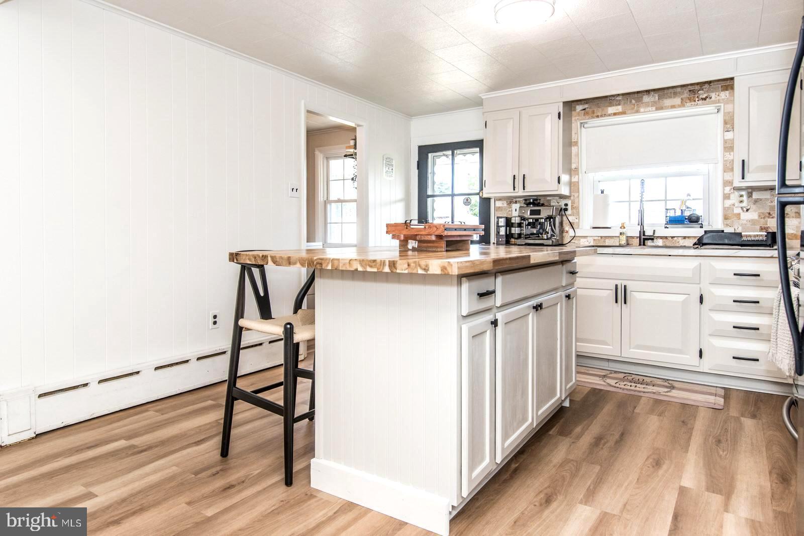 925 Chandler Street Philadelphia, PA 19111 - Photo 19 of 60