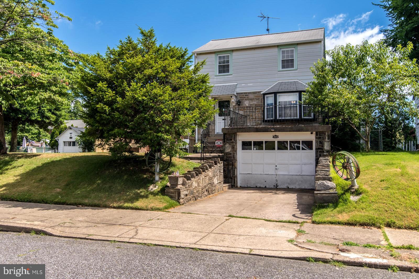 925 Chandler Street Philadelphia, PA 19111 - Photo 2 of 60