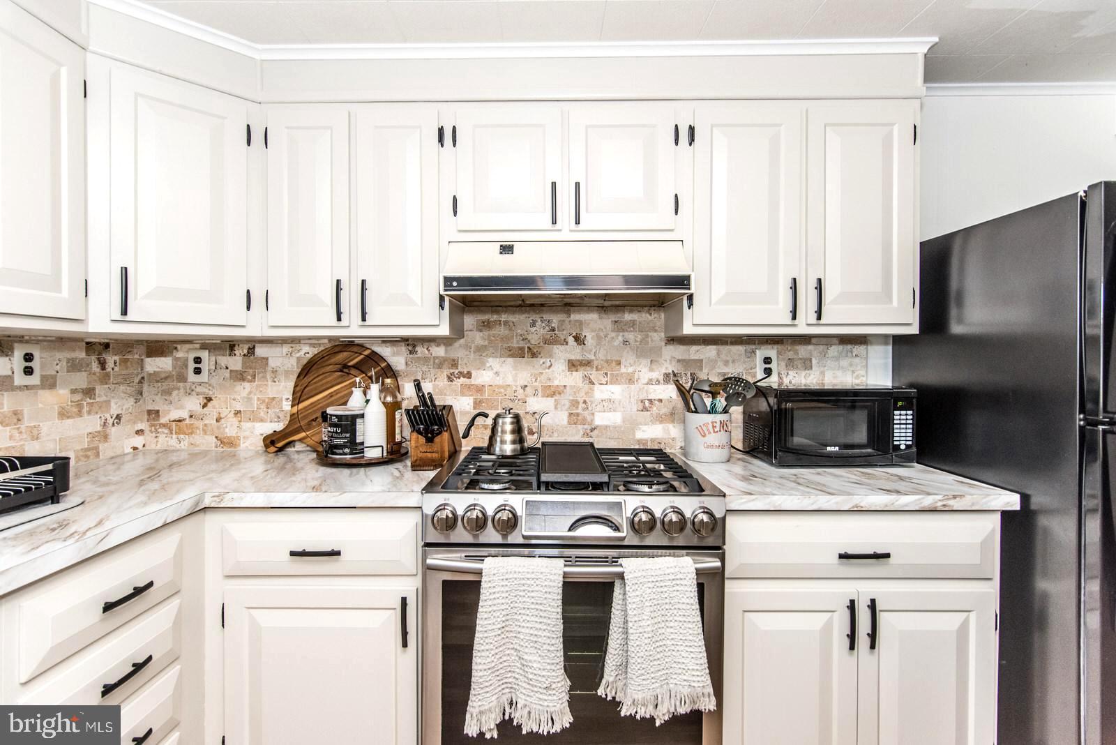 925 Chandler Street Philadelphia, PA 19111 - Photo 22 of 60