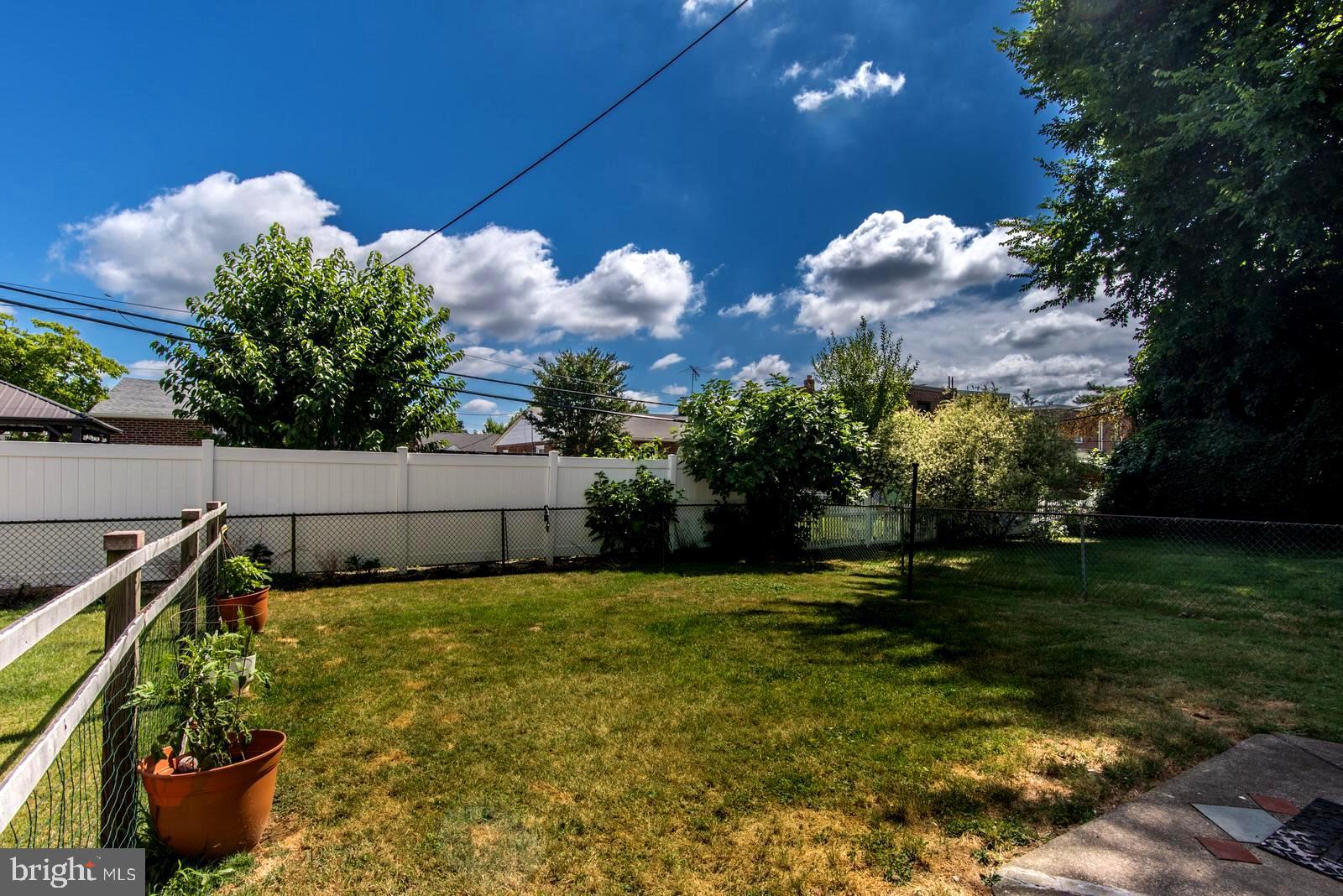 925 Chandler Street Philadelphia, PA 19111 - Photo 58 of 60