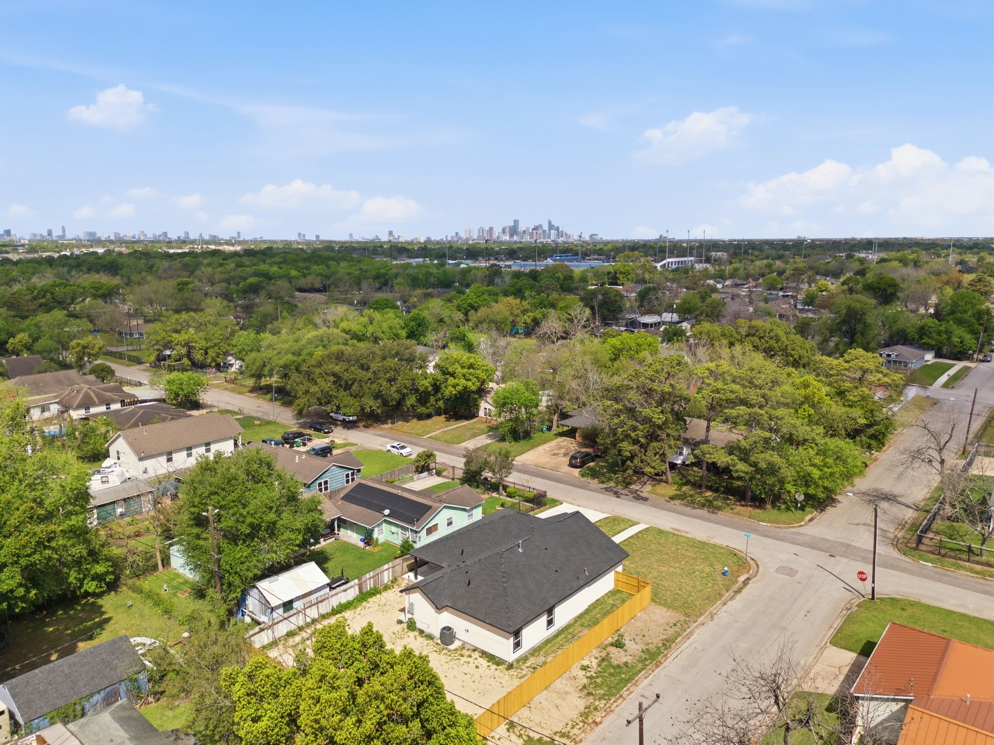 7040 Kinney Street Houston, TX 77087 - Photo 36 of 47 an aerial view of residential houses with outdoor space and ocean view