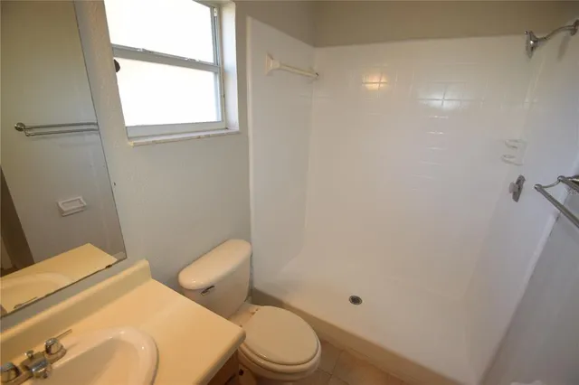 $1,800 | 2762 Gale Rose Drive, Lakeland, FL 33805