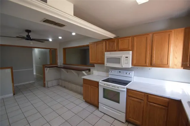 $1,800 | 2762 Gale Rose Drive, Lakeland, FL 33805