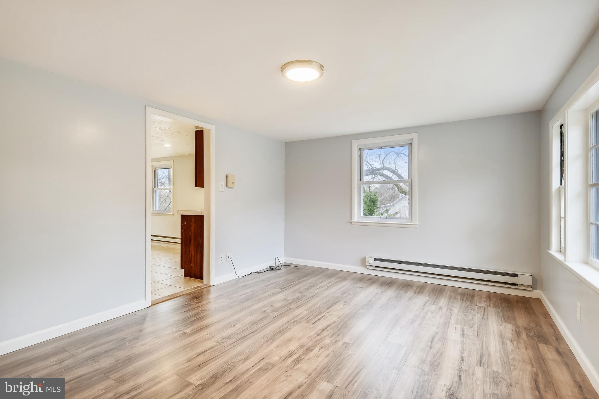 8540 Dogwood Road Baltimore, MD 21244 - Photo 8 of 36