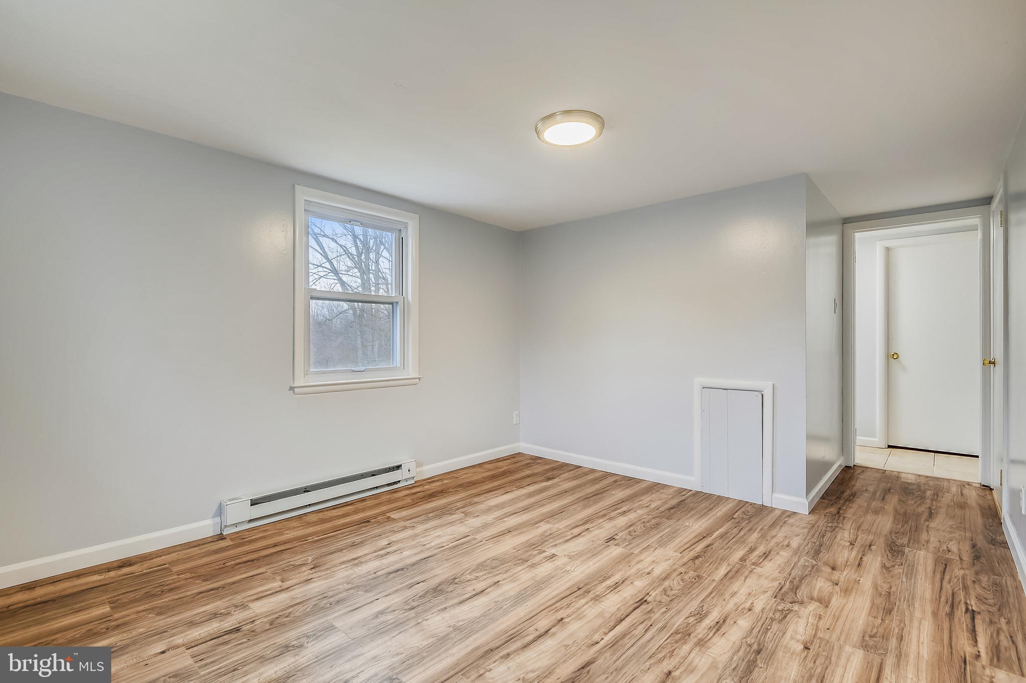8540 Dogwood Road Baltimore, MD 21244 - Photo 9 of 36