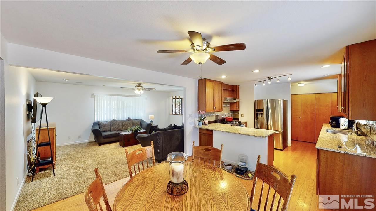 11675 Mistletoe Street Reno, NV 89506 - Photo 10 of 38 Photo 10