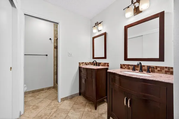 $329,000 | 3275 Vía Grande, Sacramento, CA 95825