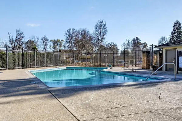 $329,000 | 3275 Vía Grande, Sacramento, CA 95825