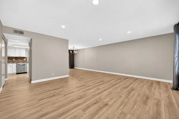 $329,000 | 3275 Vía Grande, Sacramento, CA 95825