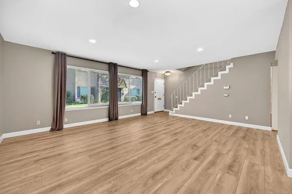 $329,000 | 3275 Vía Grande, Sacramento, CA 95825