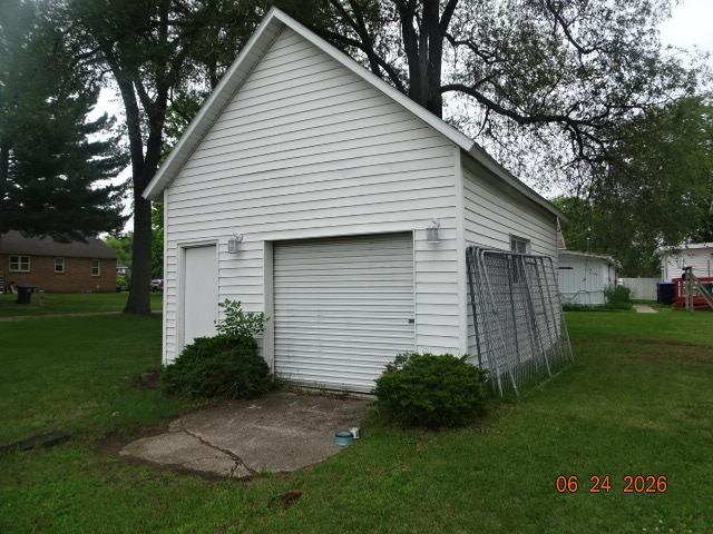 124 East Vallete Road Oxford, WI 53952 - Photo 3 of 12