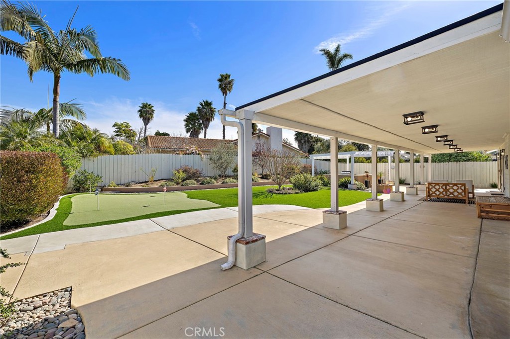 7722 Anillo Way Carlsbad, CA 92009 - Photo 36 of 42