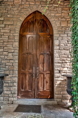 a view of livingroom with furniture and wooden floor