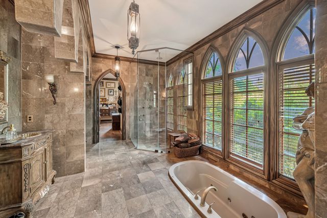 $8,100,000 | 1108 Belle Meade Boulevard, Nashville, TN 37205