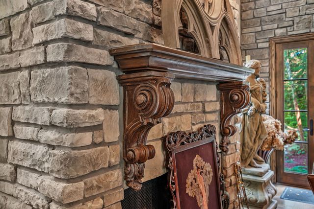 $8,100,000 | 1108 Belle Meade Boulevard, Nashville, TN 37205