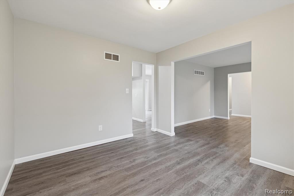 15635 Martinsville Road Belleville, MI 48111 - Photo 18 of 75